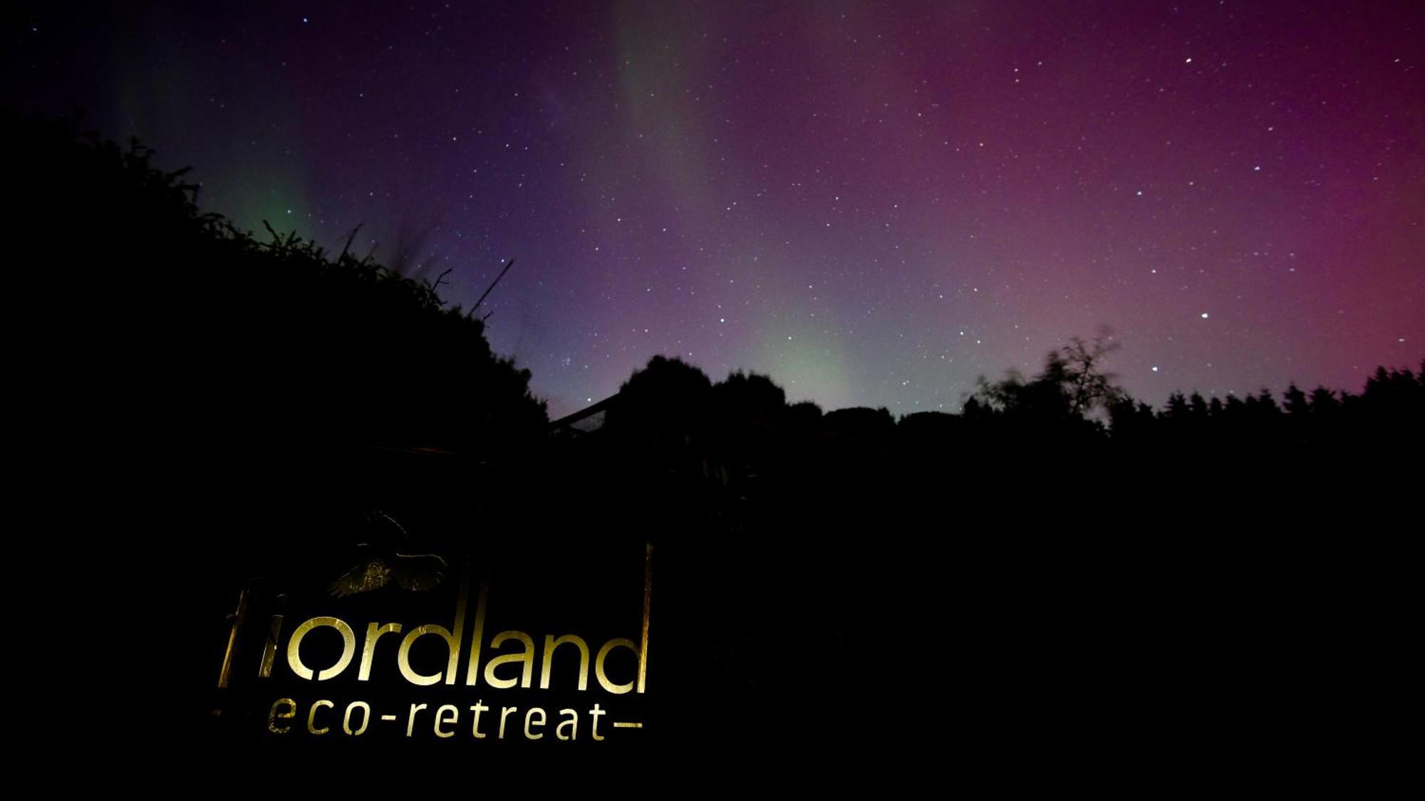Вілла Fiordland Eco-Retreat -- Panoramic Views -- Hot Tub Те-Анау Екстер'єр фото